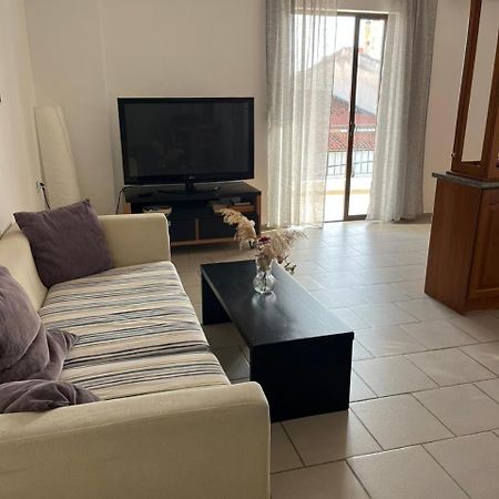 Akrata V Apartment Luaran gambar