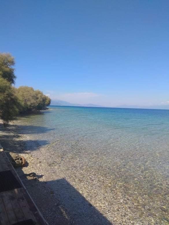 Akrata V Apartment Luaran gambar