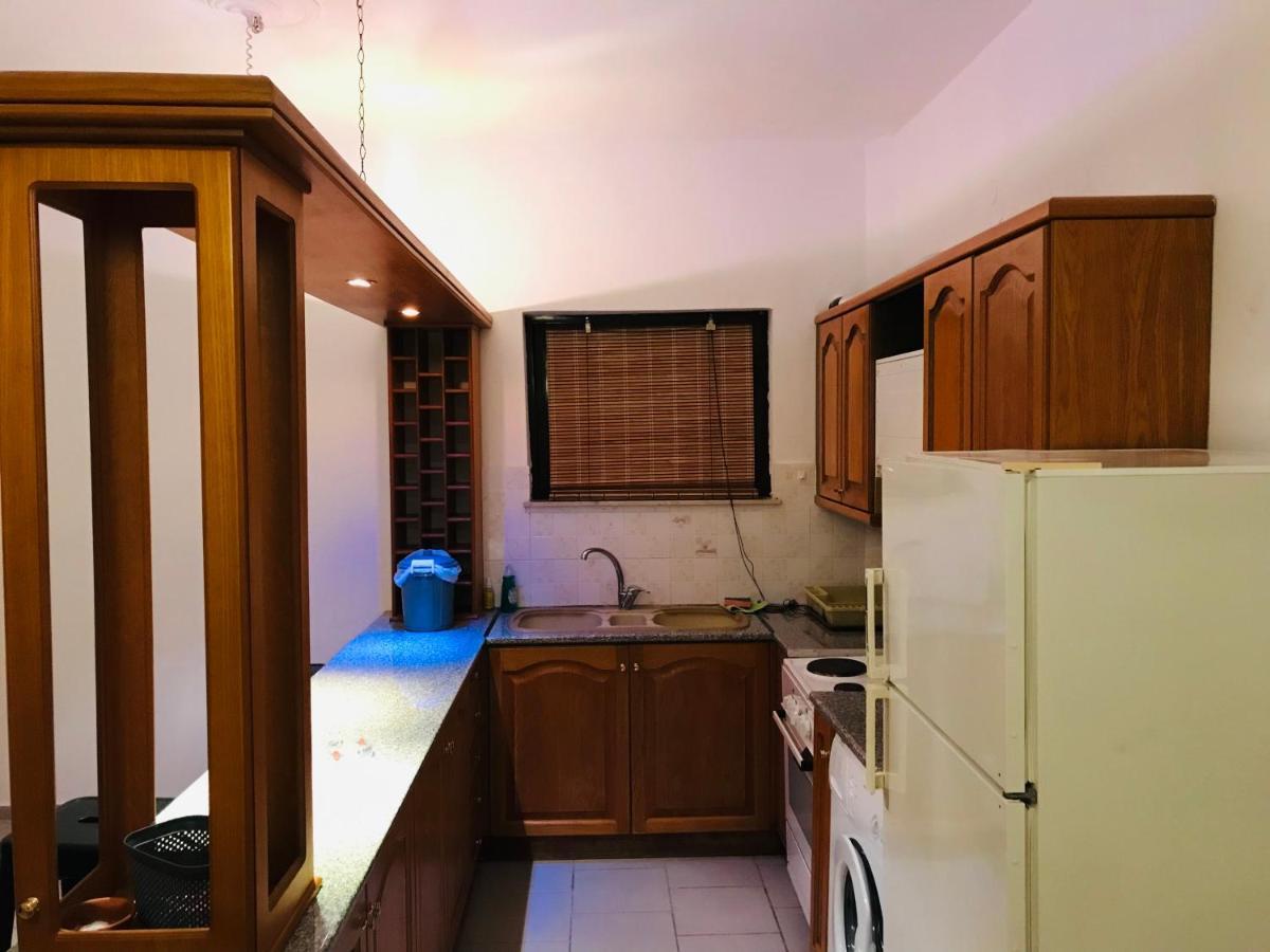 Akrata V Apartment Luaran gambar