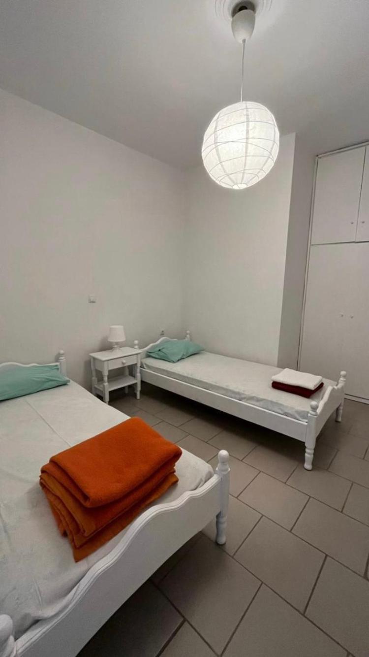 Akrata V Apartment Luaran gambar