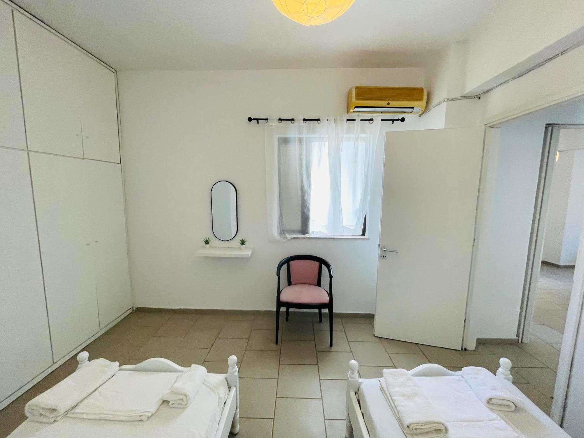 Akrata V Apartment Luaran gambar